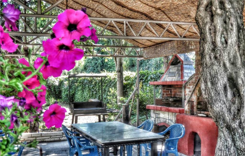 Aneton Aparthotel Криси Амудия Екстериор снимка
