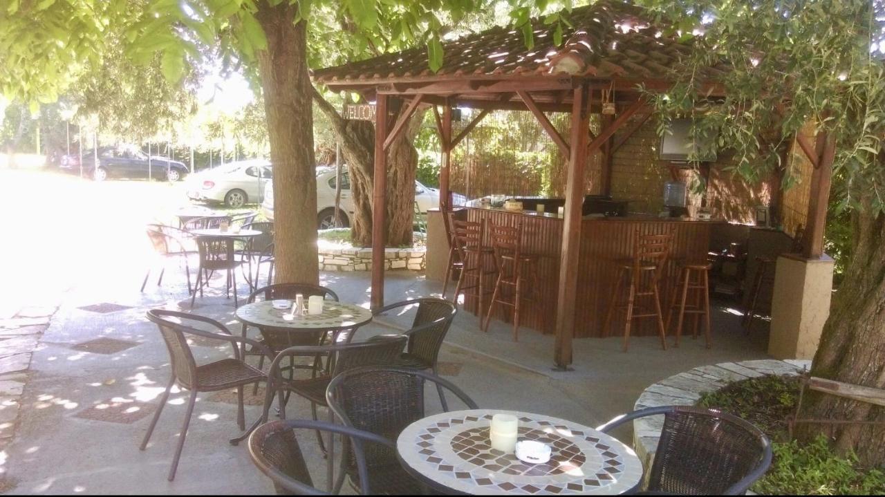 Aneton Aparthotel Криси Амудия Екстериор снимка