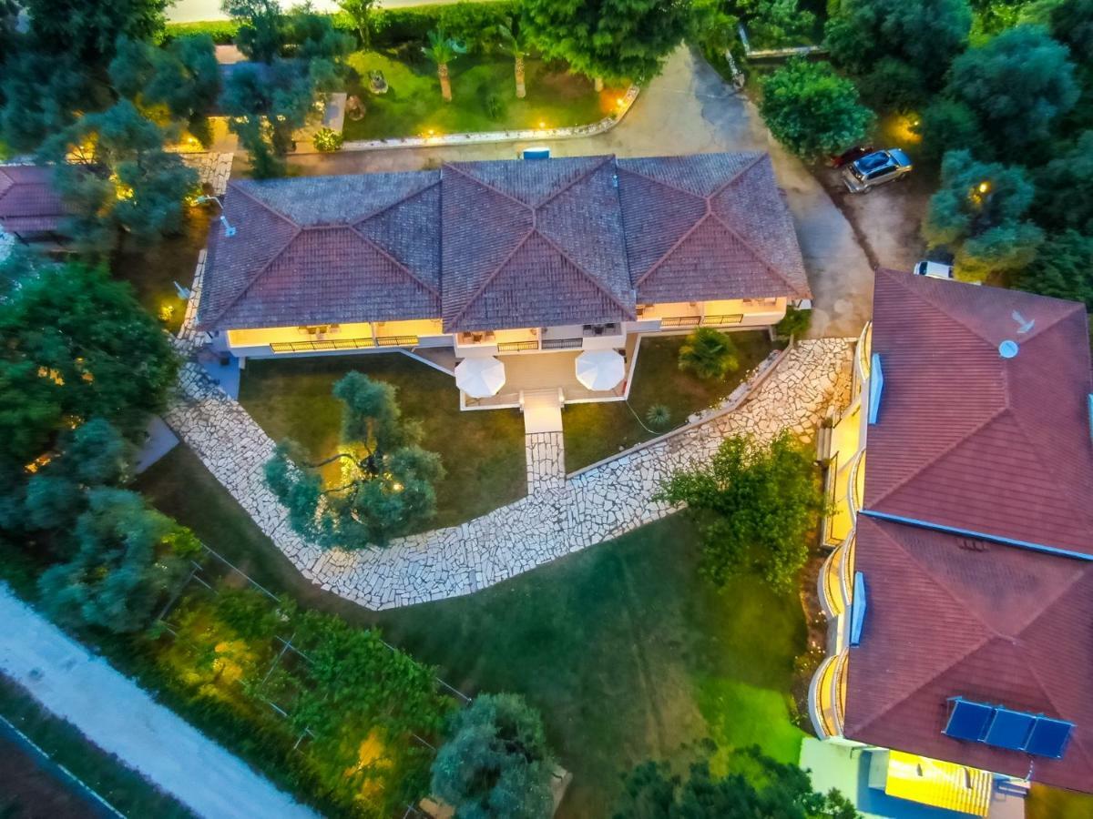 Aneton Aparthotel Криси Амудия Екстериор снимка