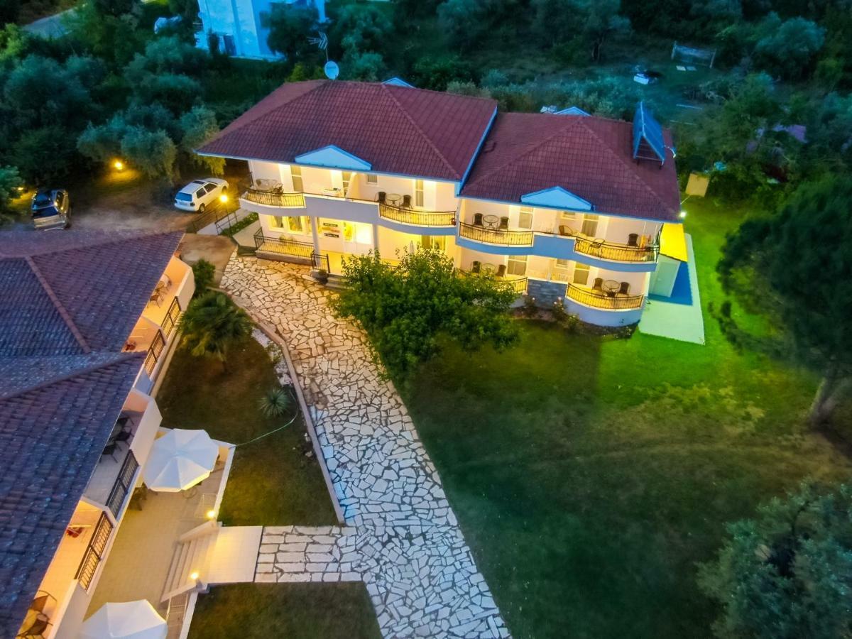 Aneton Aparthotel Криси Амудия Екстериор снимка