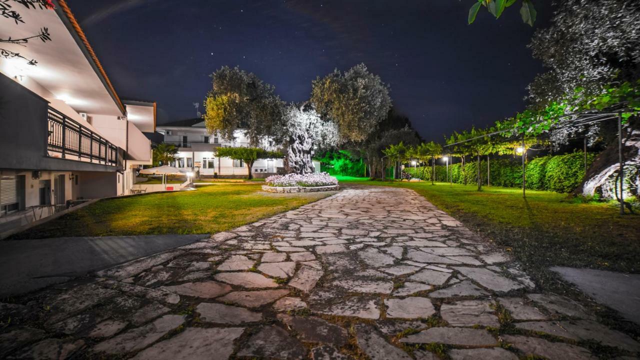 Aneton Aparthotel Криси Амудия Екстериор снимка