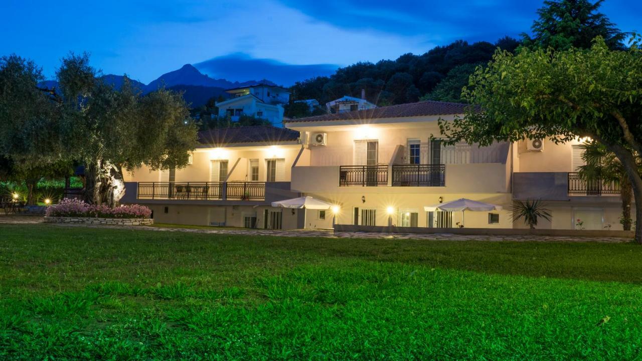 Aneton Aparthotel Криси Амудия Екстериор снимка