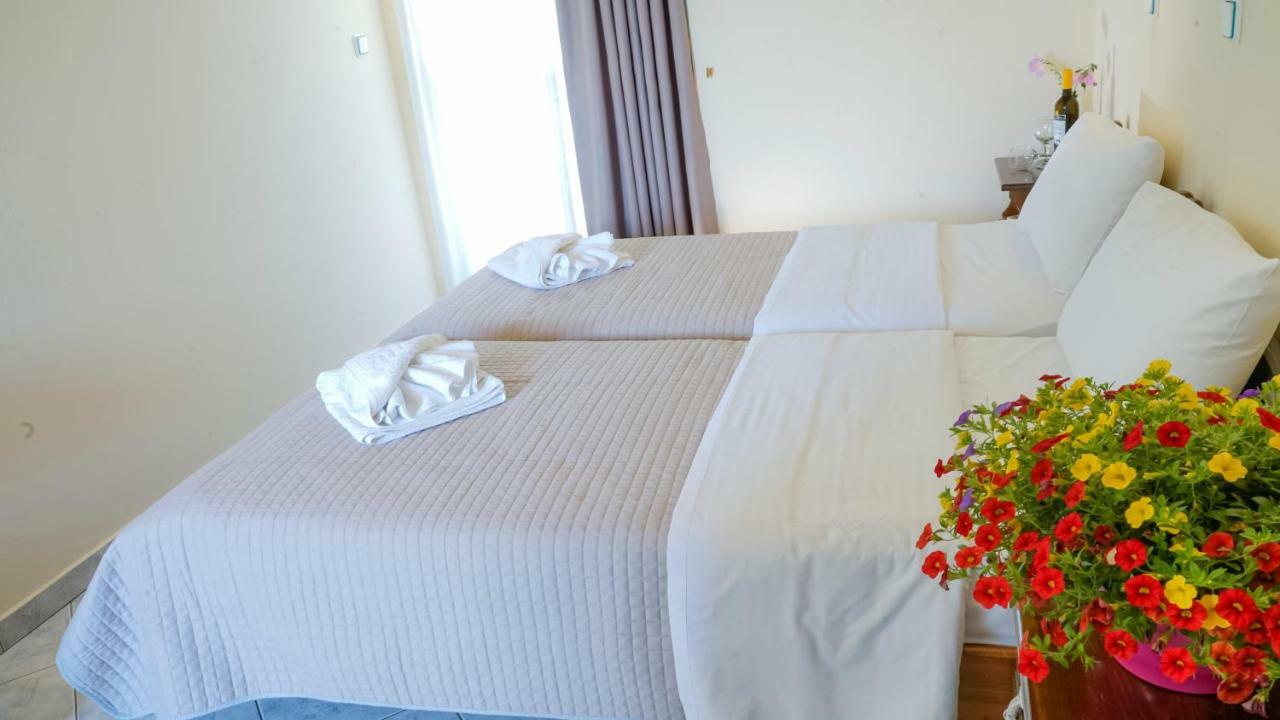 Aneton Aparthotel Криси Амудия Екстериор снимка