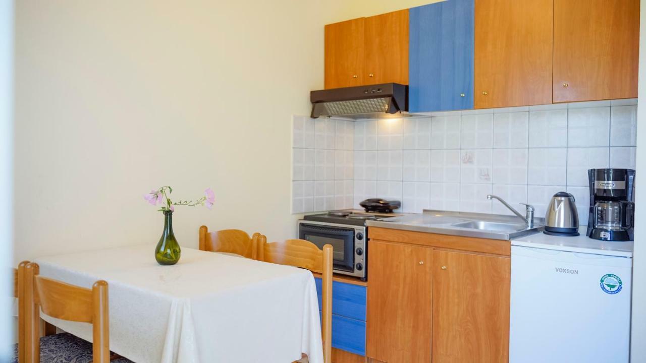 Aneton Aparthotel Криси Амудия Екстериор снимка