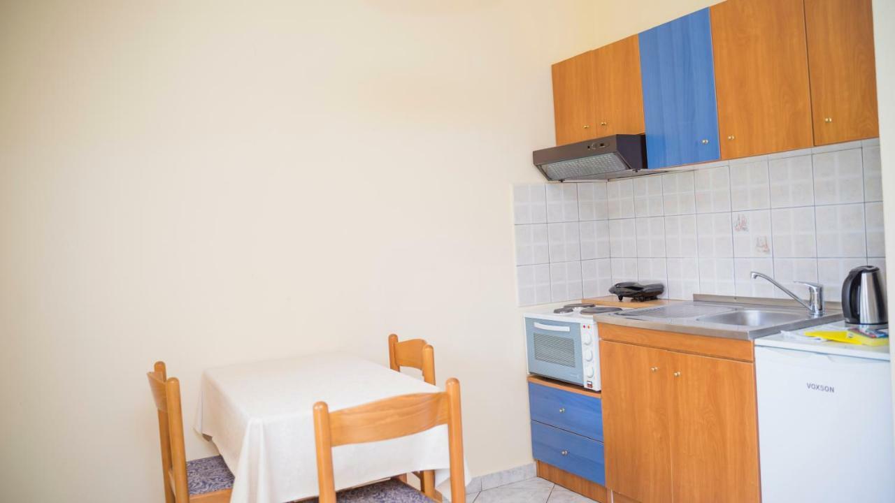 Aneton Aparthotel Криси Амудия Екстериор снимка